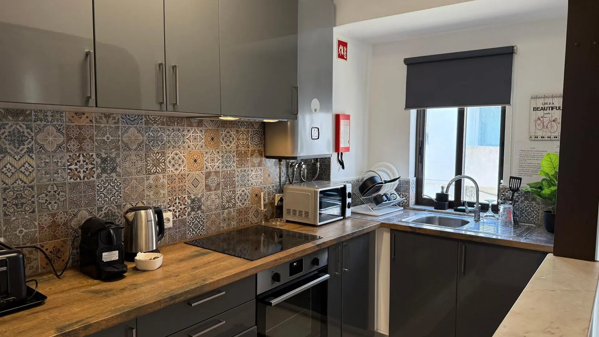Ocean View Getaway Apartment Albufeira